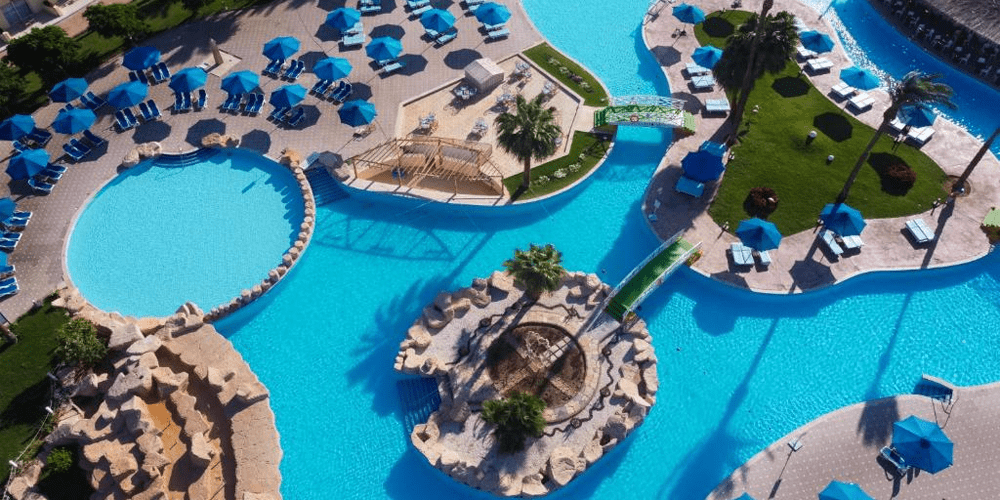 amwaj oyoun pool-min